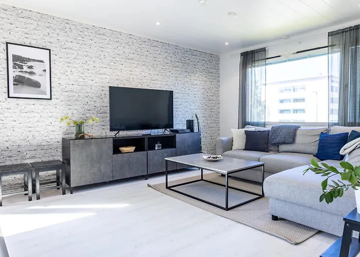 Διαμέρισμα Modern Arctic Near The River